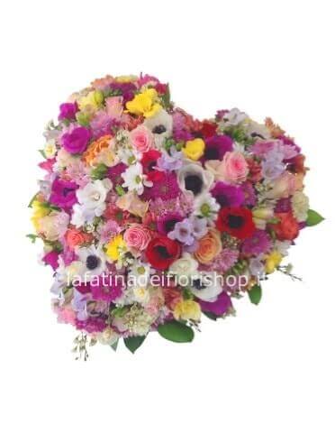 Cuore di fiori freschi 30 cm