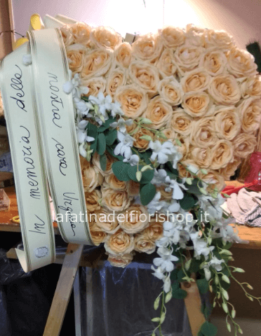 Cuore di rose e orchidee uomo