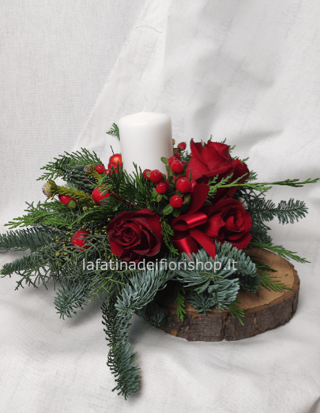 	 Centrotavola natalizio su ceppo.