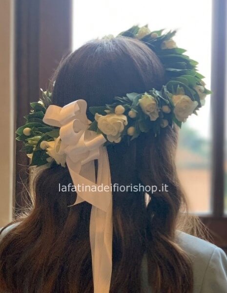 Corona di laurea con alloro e bacche